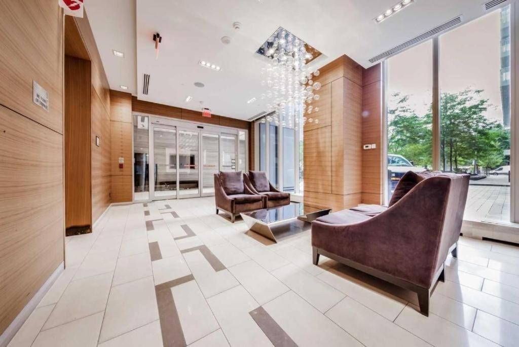 شقة Metropolis Loft - Cn Tower تورونتو المظهر الخارجي الصورة